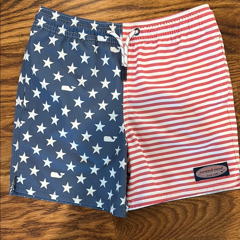 Vineyard Vines Navy and Red Star Stripe Shorts